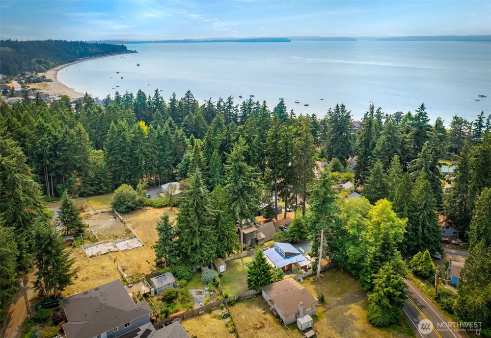 5905 Fish Road Freeland, WA 98249