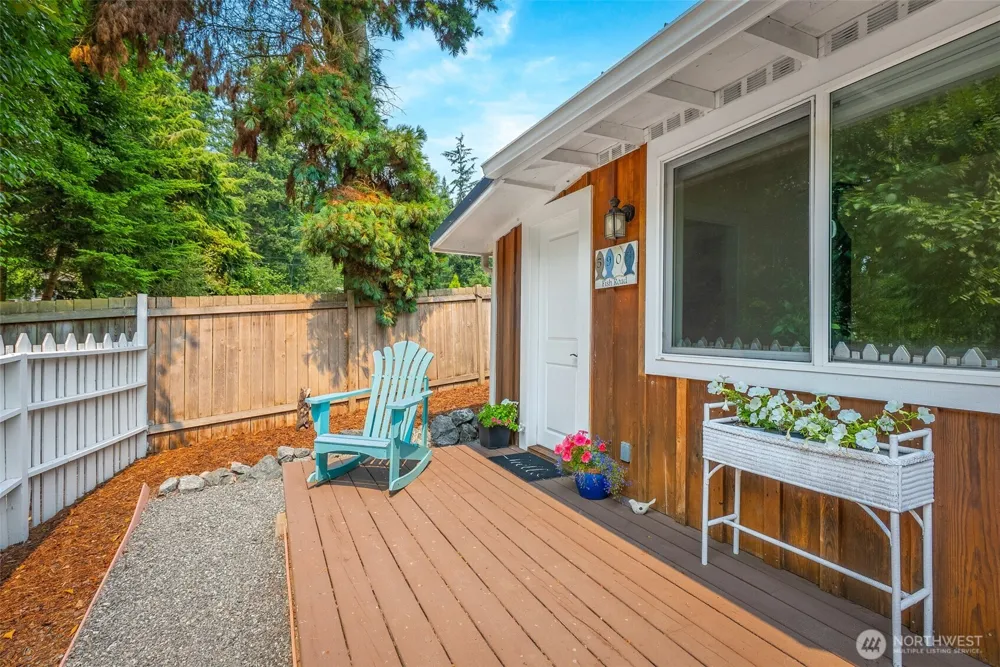 5905 Fish Road Freeland, WA 98249