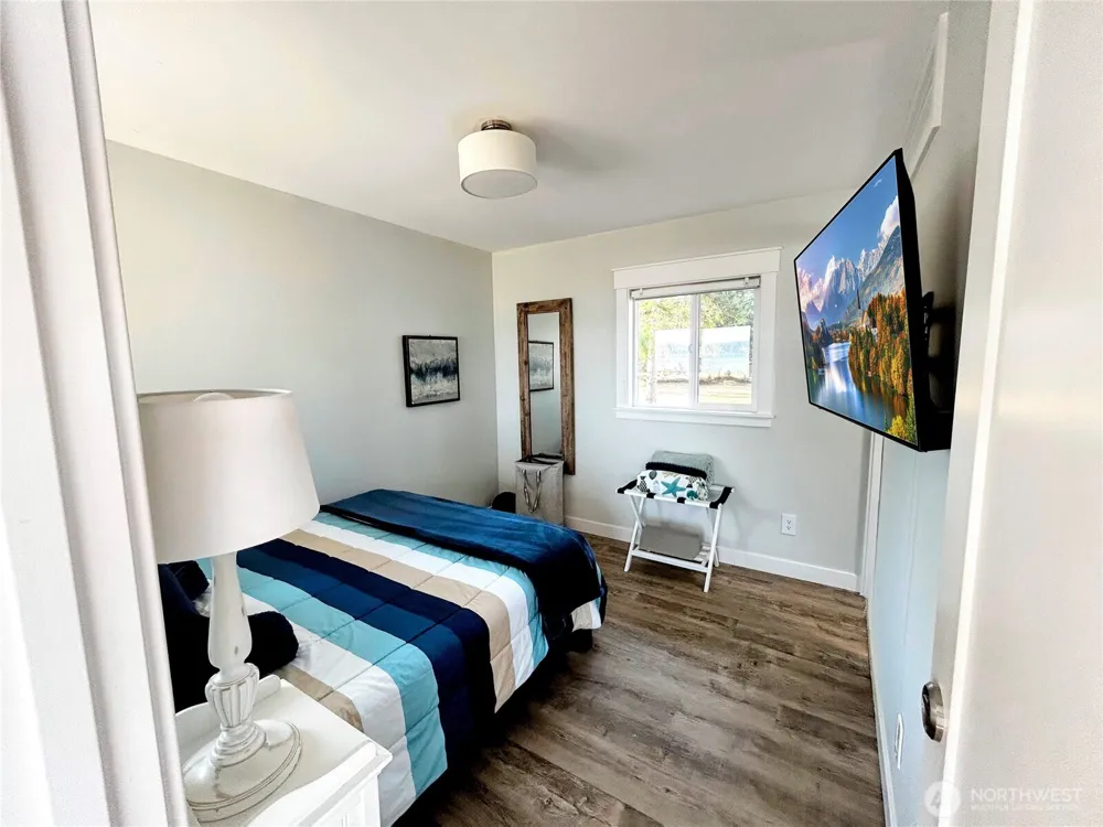1818 Lola Beach Lane Oak Harbor, WA 98277