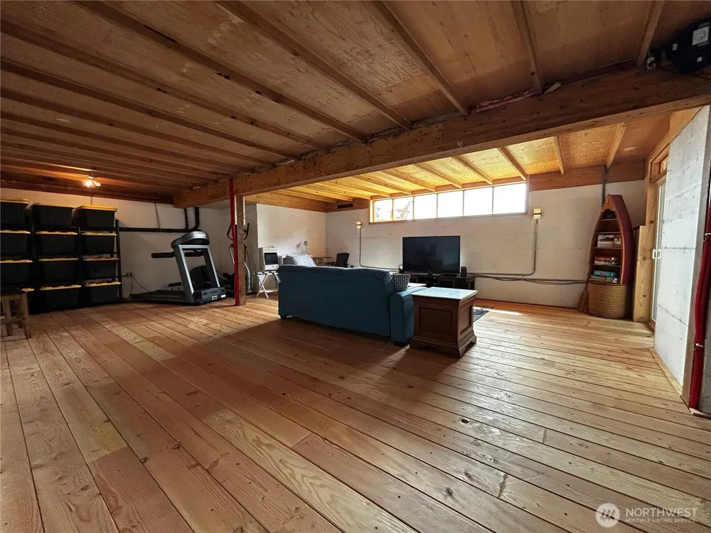 1818 Lola Beach Lane Oak Harbor, WA 98277
