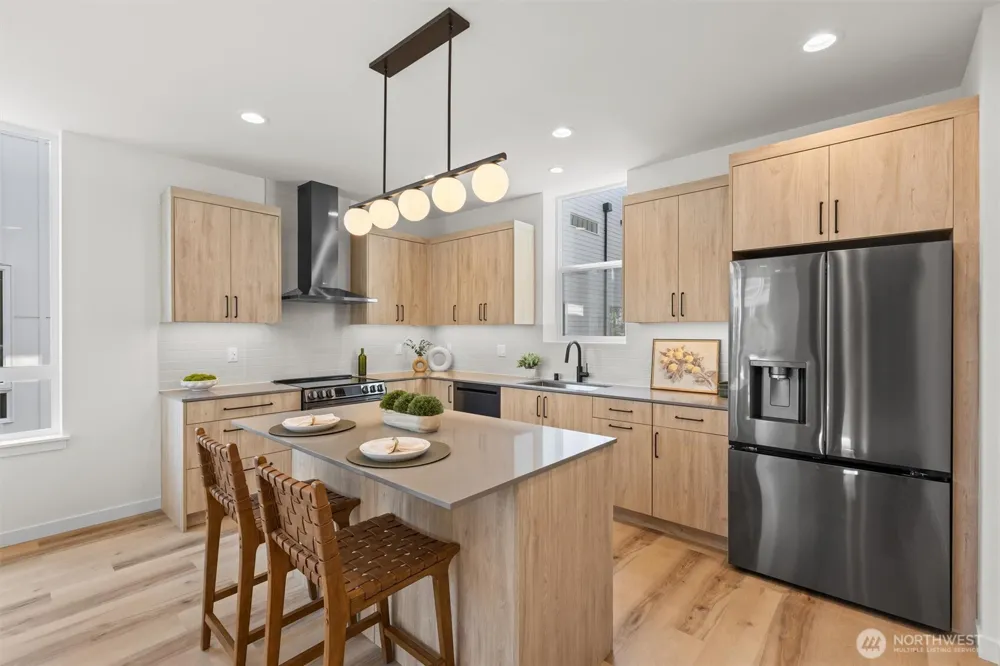 813 NW 63rd Street Seattle, WA 98107