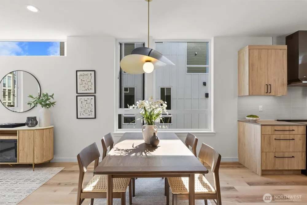 813 NW 63rd Street Seattle, WA 98107