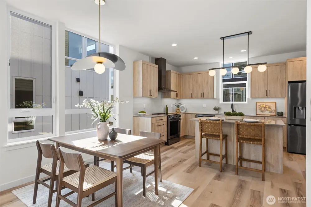 813 NW 63rd Street Seattle, WA 98107