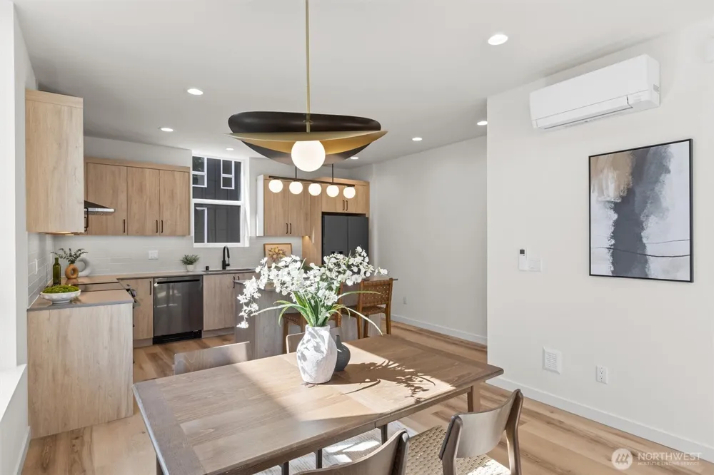 813 NW 63rd Street Seattle, WA 98107