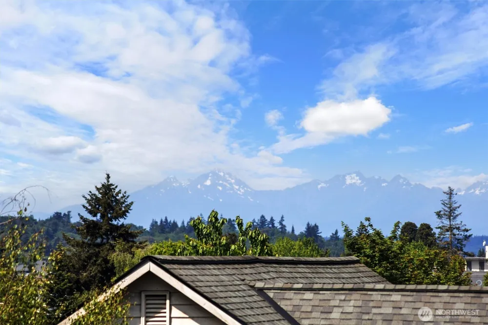 813 NW 63rd Street Seattle, WA 98107