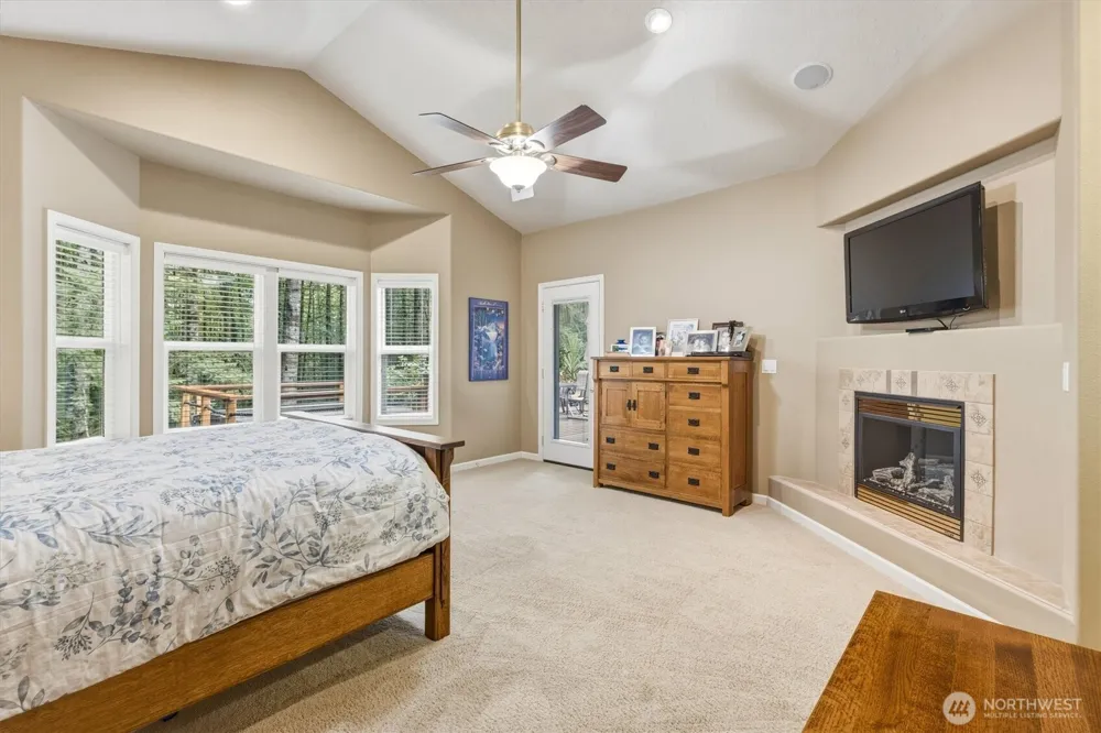 347 Ferncrest Road Longview, WA 98632