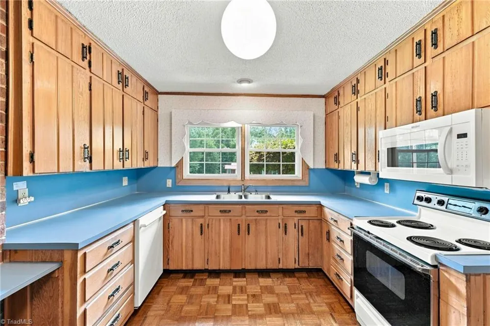 325 Spring Street Yadkinville, NC 27055