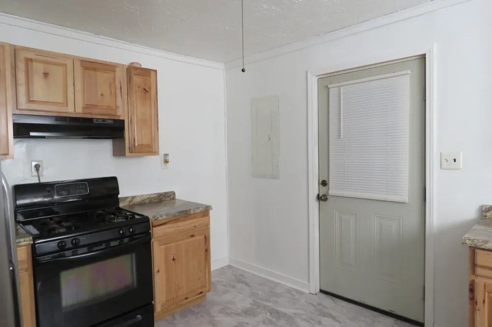 14 Oak St Sparta, TN 38583