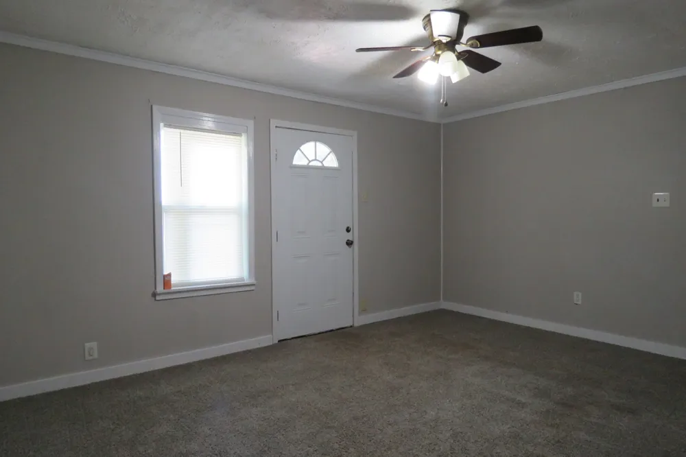 14 Oak St Sparta, TN 38583