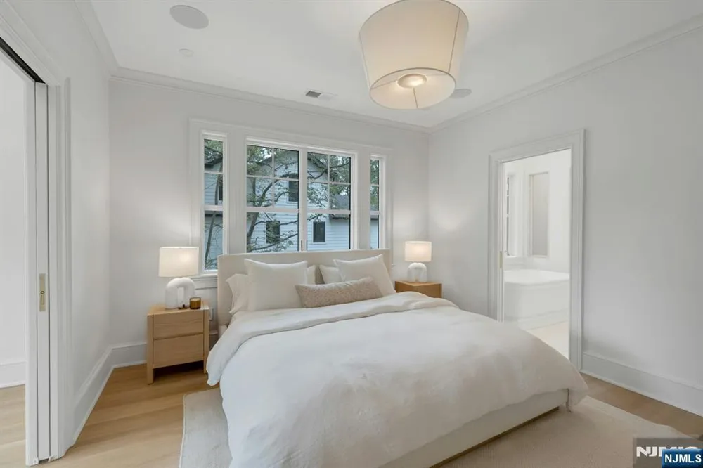 82-84 Watchung Avenue Montclair, NJ 07043