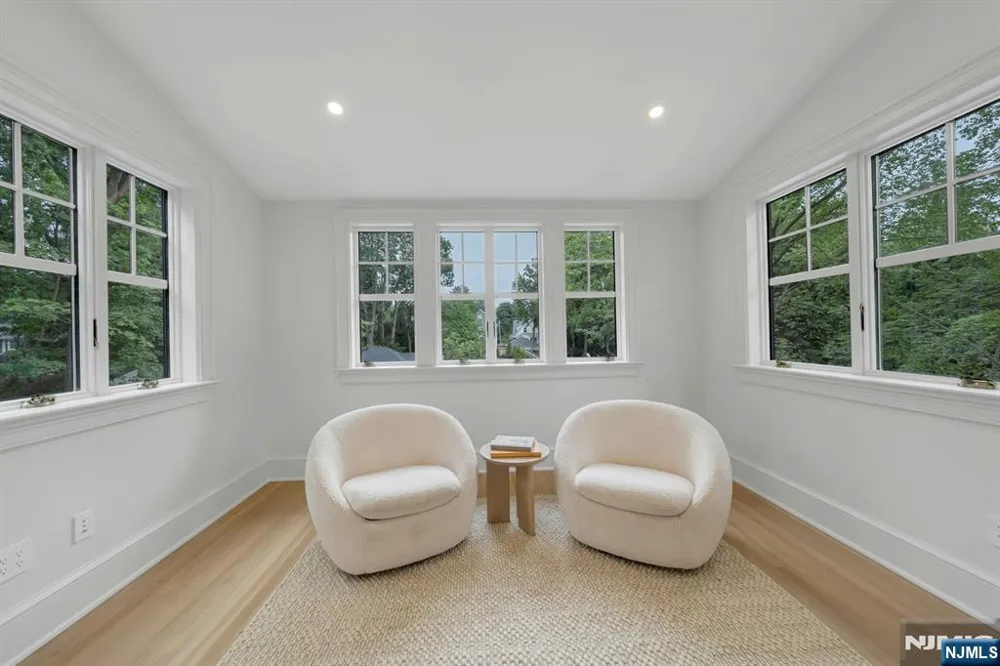 82-84 Watchung Avenue Montclair, NJ 07043