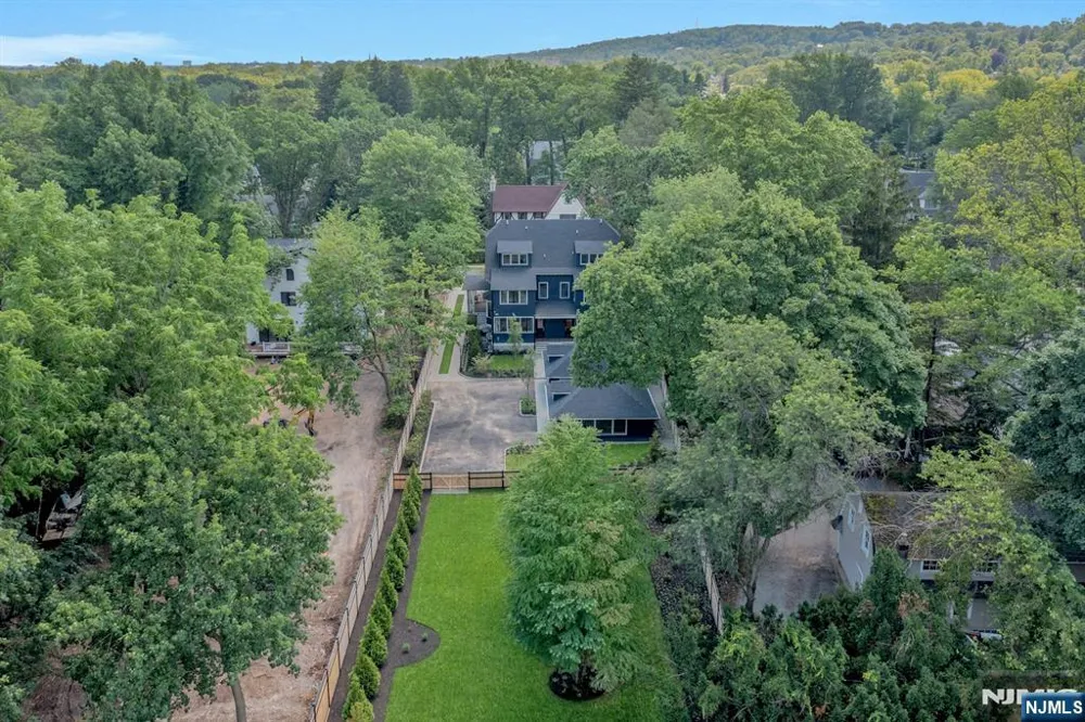 82-84 Watchung Avenue Montclair, NJ 07043