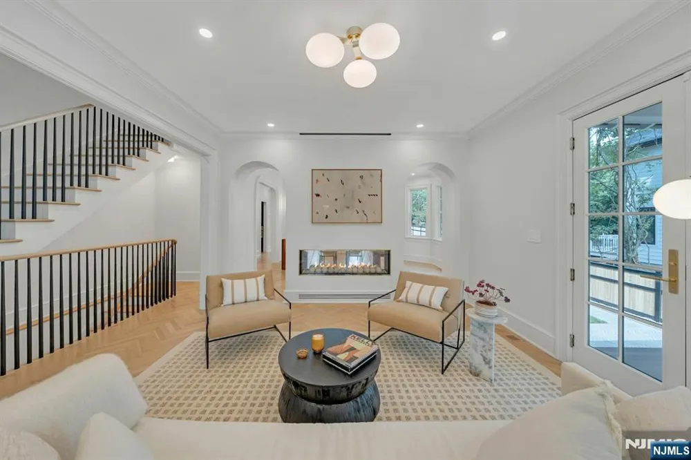 82-84 Watchung Avenue Montclair, NJ 07043