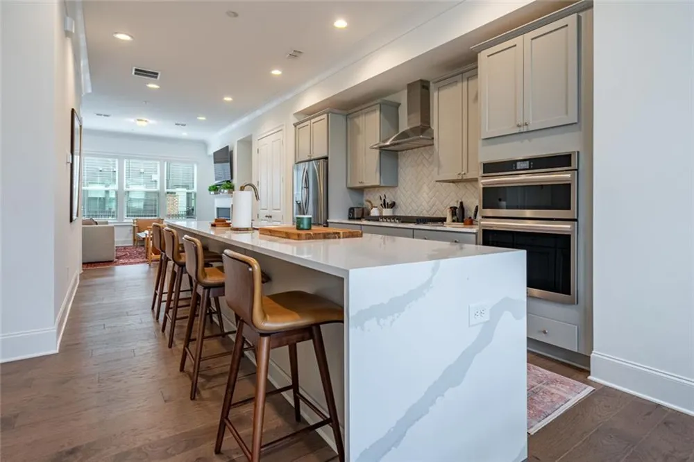 6794 Encore Boulevard Sandy Springs, GA 30328