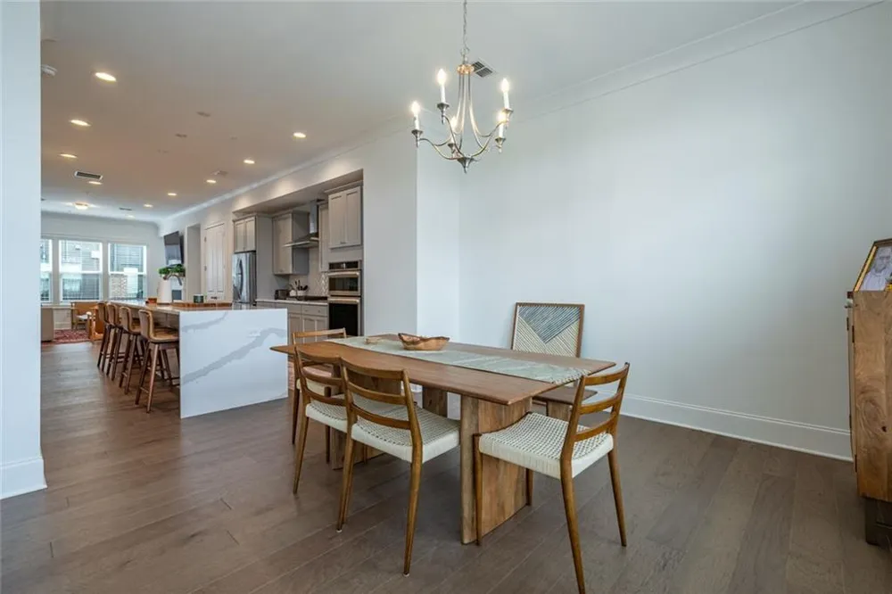 6794 Encore Boulevard Sandy Springs, GA 30328