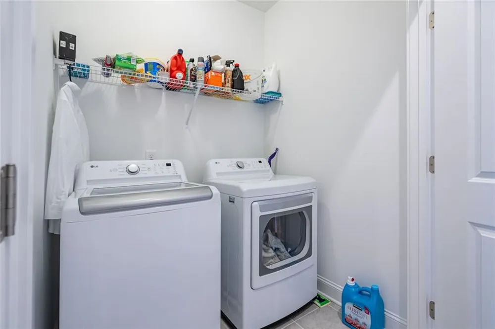 6794 Encore Boulevard Sandy Springs, GA 30328