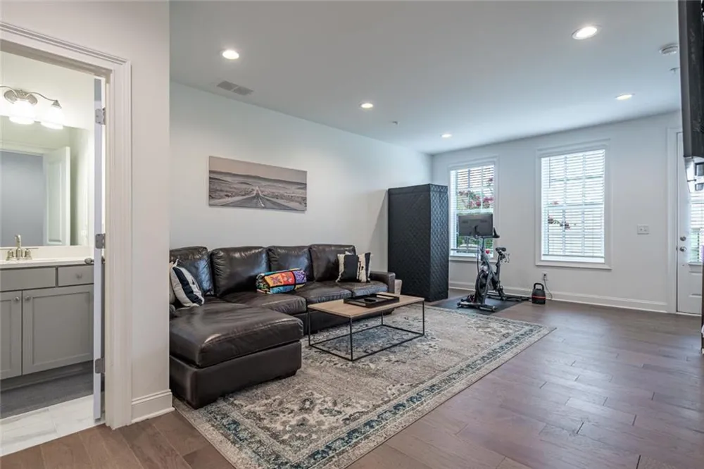 6794 Encore Boulevard Sandy Springs, GA 30328