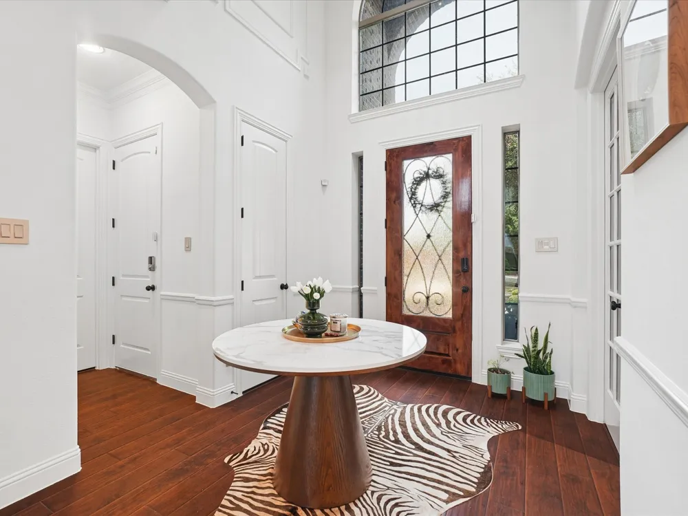 6708 Natures Way Dallas, TX 75236