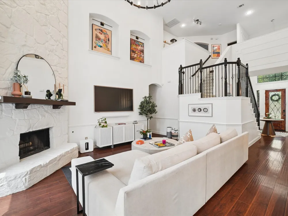 6708 Natures Way Dallas, TX 75236