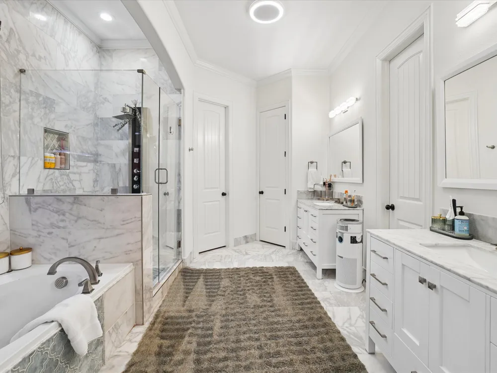 6708 Natures Way Dallas, TX 75236