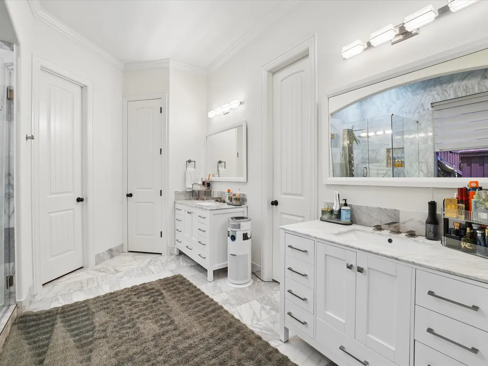6708 Natures Way Dallas, TX 75236