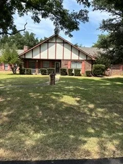 1219 Kiowa Drive E Lake Kiowa, TX 76240