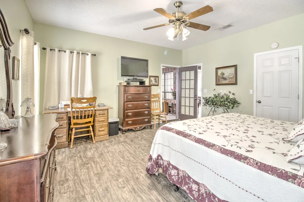 1219 Kiowa Drive E Lake Kiowa, TX 76240
