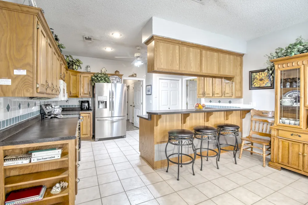 1219 Kiowa Drive E Lake Kiowa, TX 76240