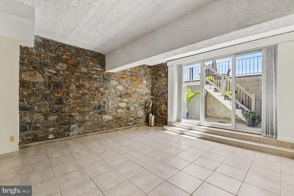 300 COMMERCE STREET #C Havre De Grace, MD 21078