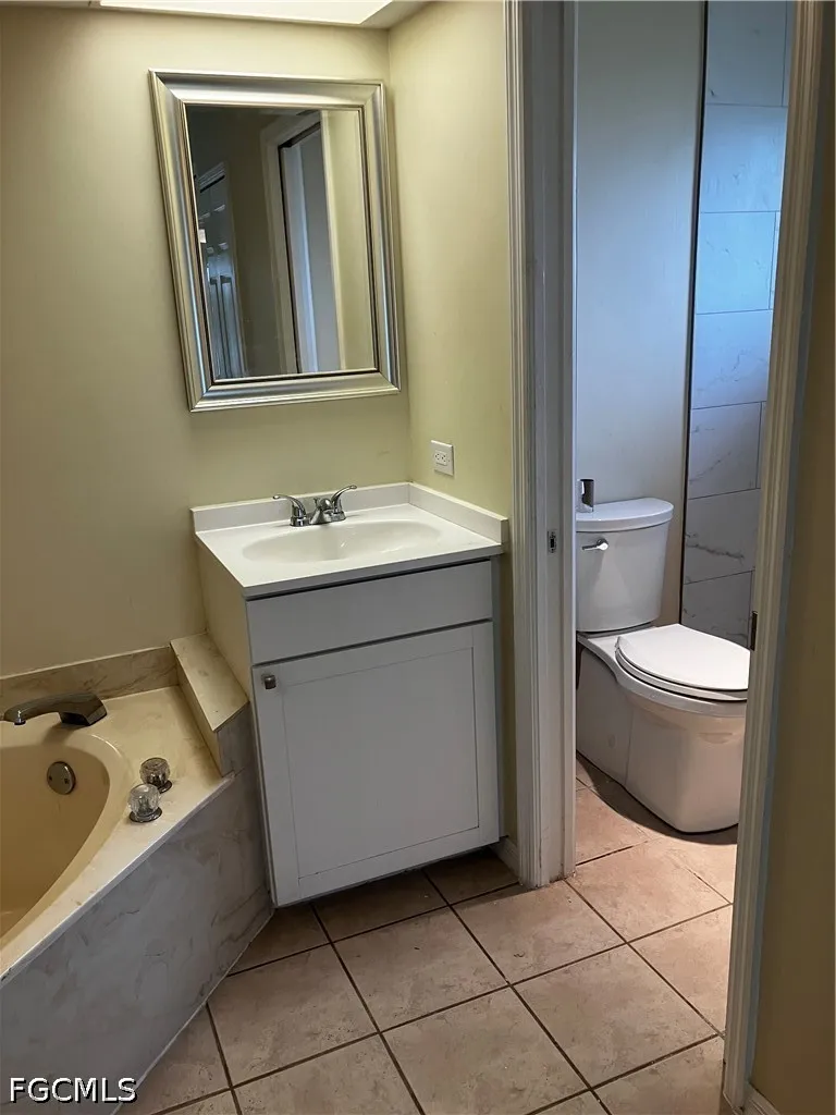 SE 17th Street Cape Coral, FL 33990