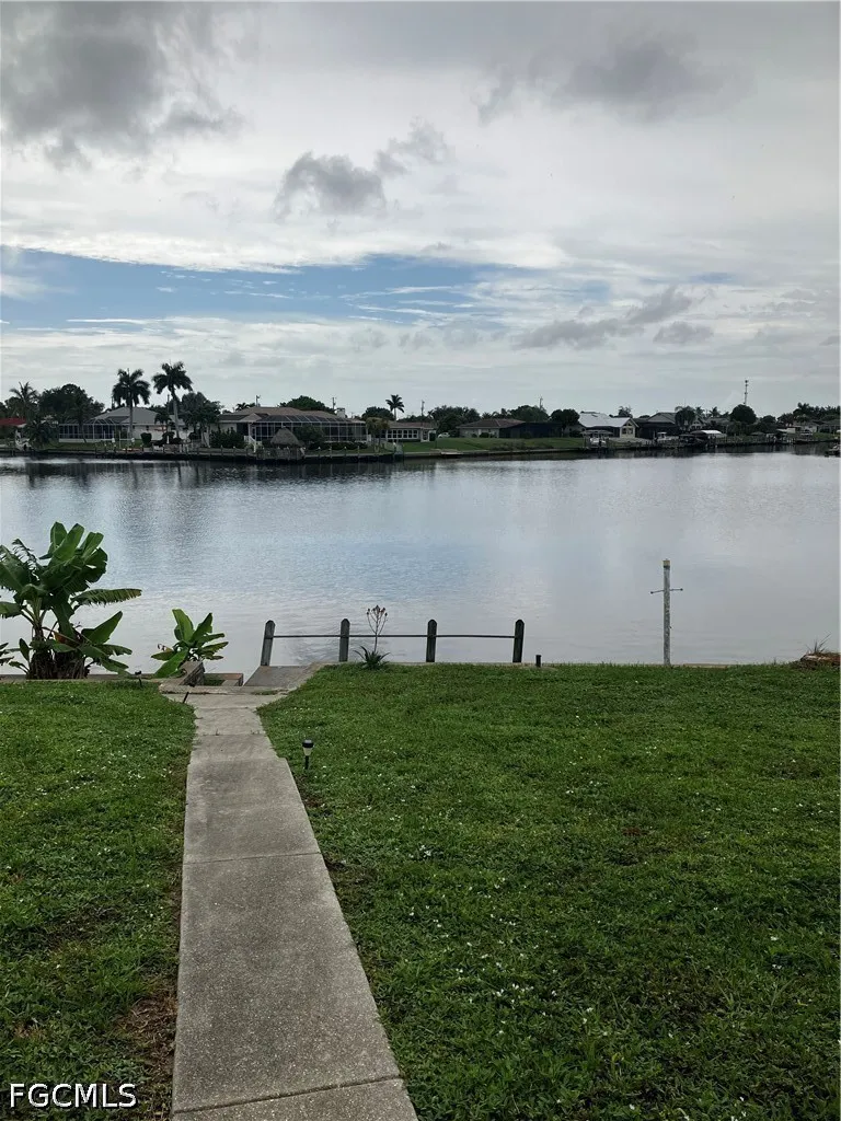 SE 17th Street Cape Coral, FL 33990