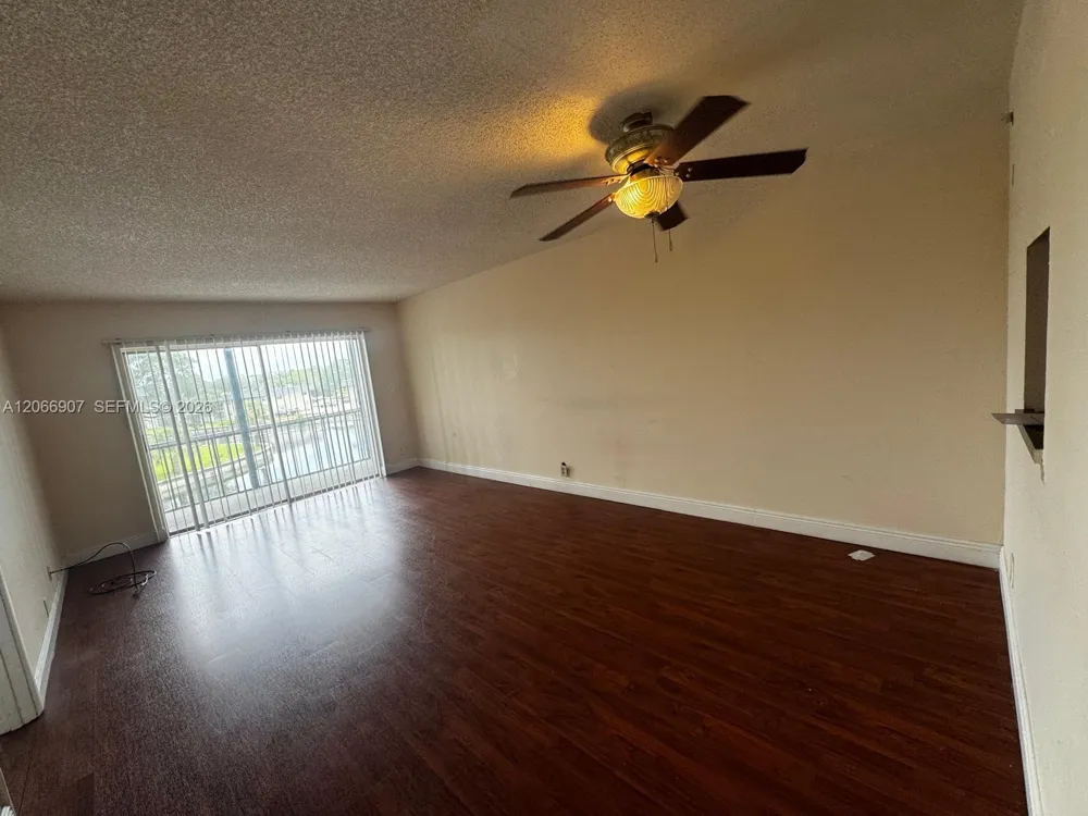 8020 Colony Cir N #308 Tamarac, FL 33321