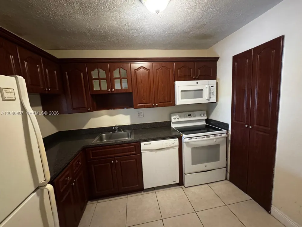8020 Colony Cir N #308 Tamarac, FL 33321