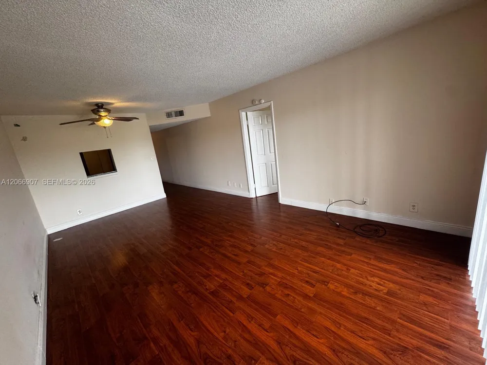 8020 Colony Cir N #308 Tamarac, FL 33321