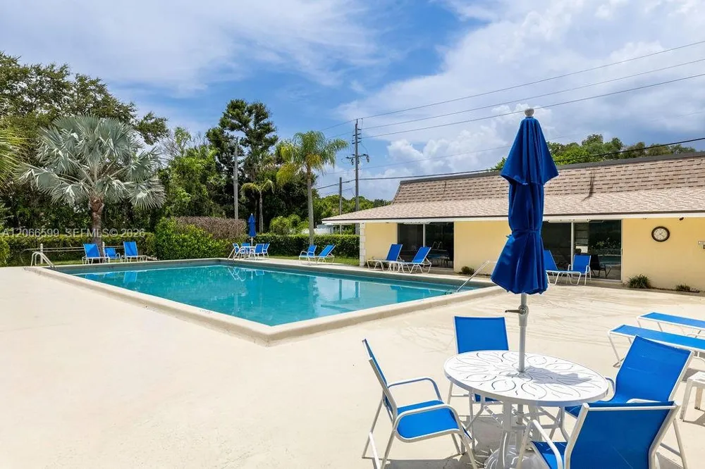 1166 6th Ave #B3 Vero Beach, FL 32960