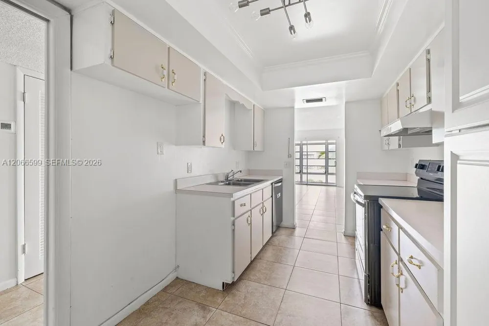 1166 6th Ave #B3 Vero Beach, FL 32960