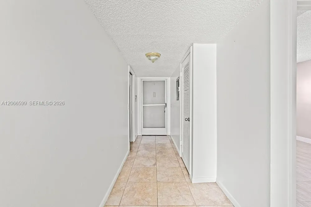 1166 6th Ave #B3 Vero Beach, FL 32960