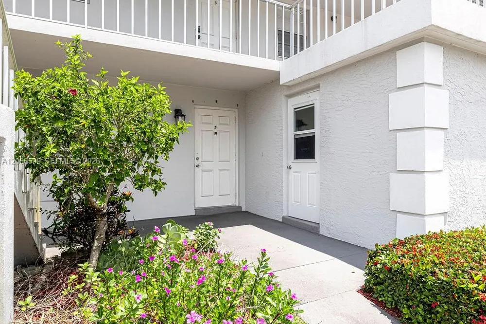 1166 6th Ave #B3 Vero Beach, FL 32960