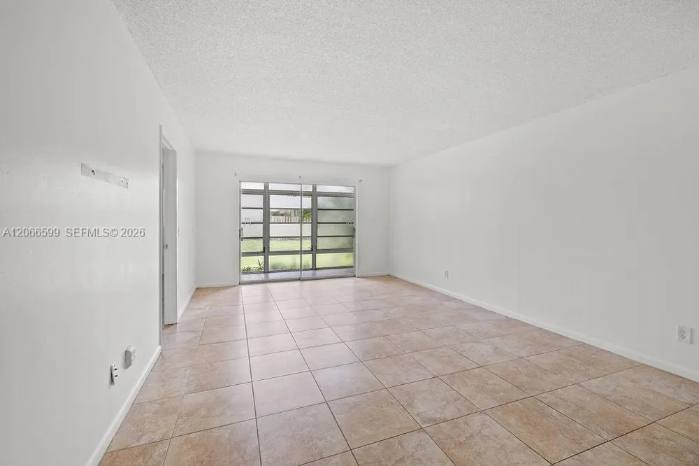 1166 6th Ave #B3 Vero Beach, FL 32960