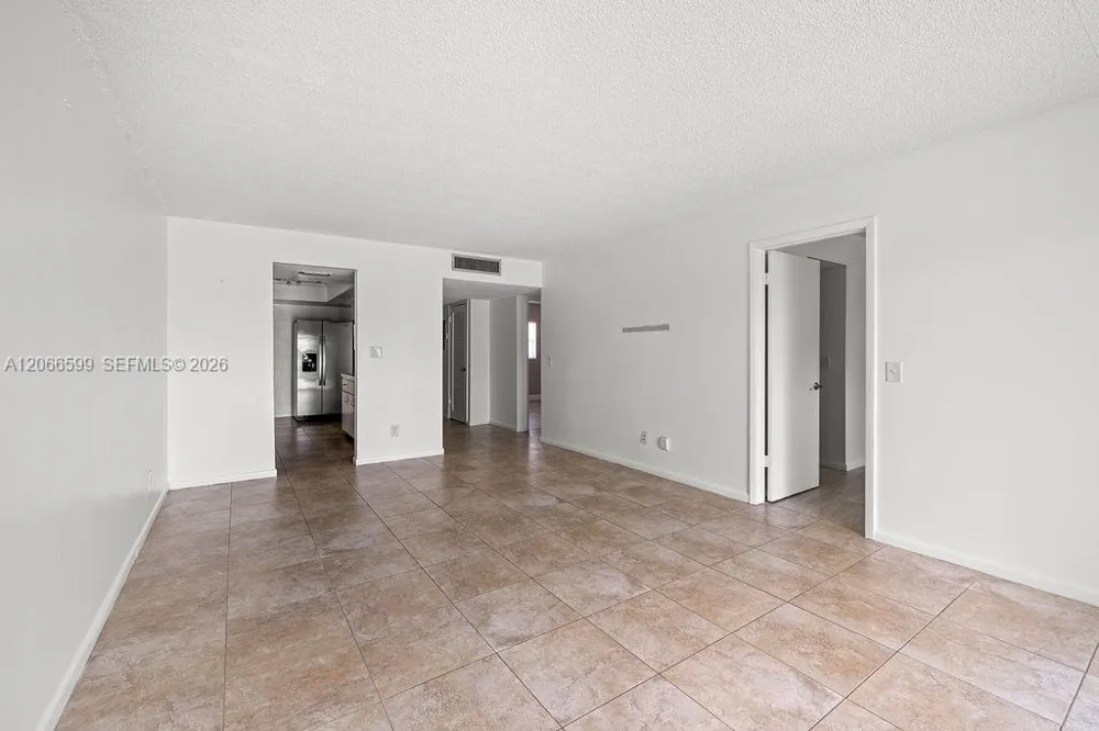 1166 6th Ave #B3 Vero Beach, FL 32960