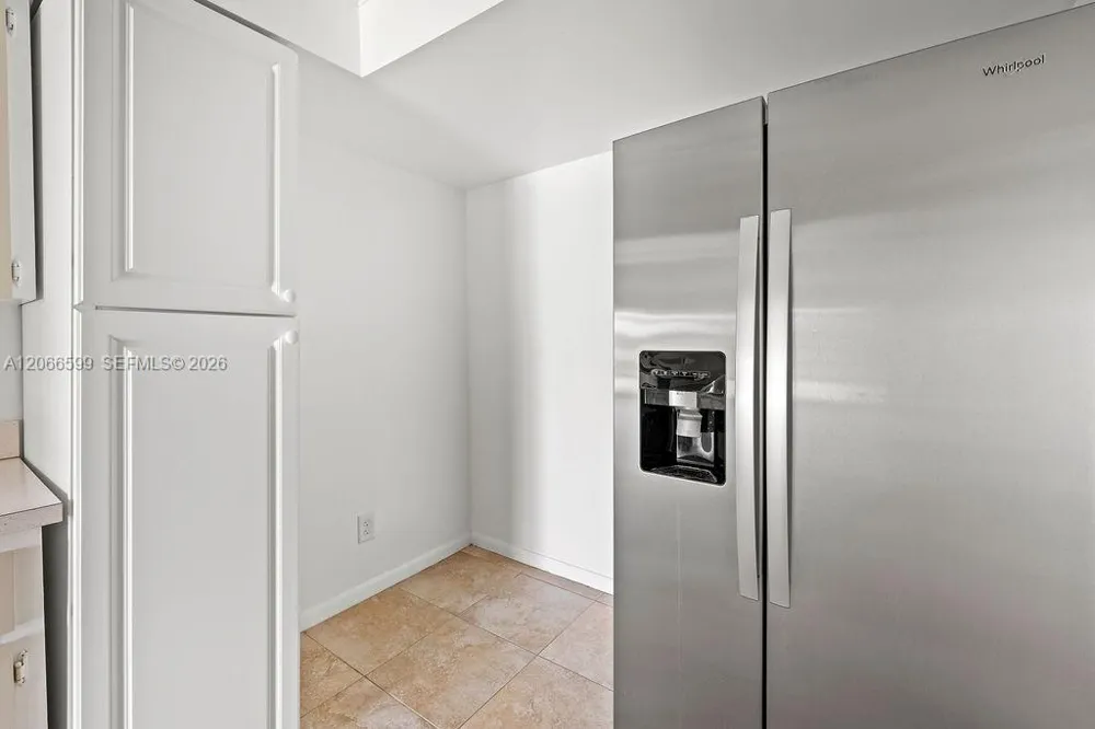 1166 6th Ave #B3 Vero Beach, FL 32960