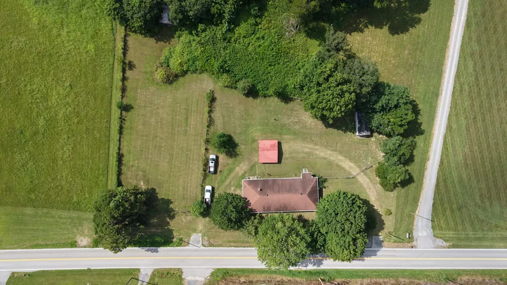 6254 Carthage Rd Pleasant Shade, TN 37145
