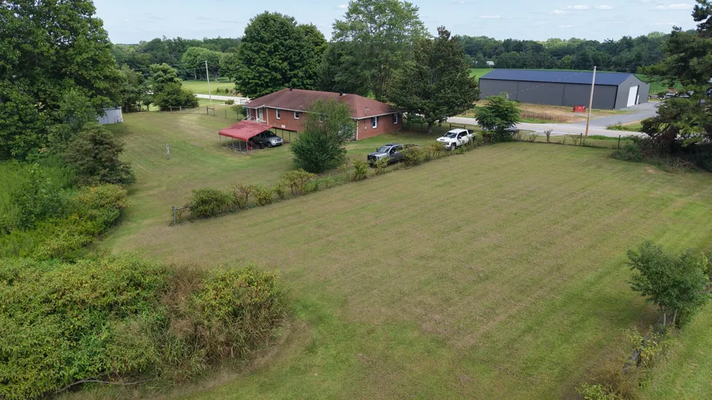 6254 Carthage Rd Pleasant Shade, TN 37145