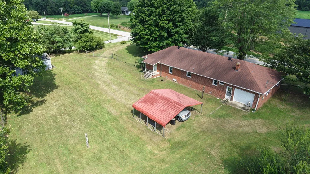 6254 Carthage Rd Pleasant Shade, TN 37145