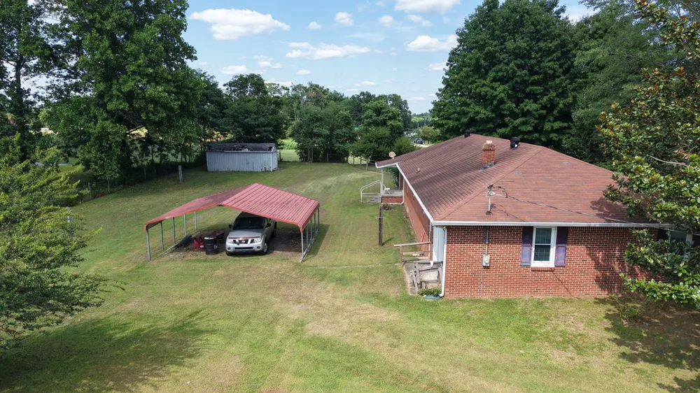 6254 Carthage Rd Pleasant Shade, TN 37145