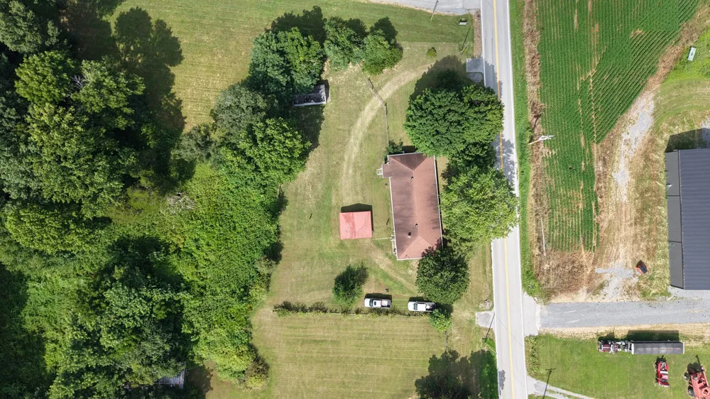6254 Carthage Rd Pleasant Shade, TN 37145