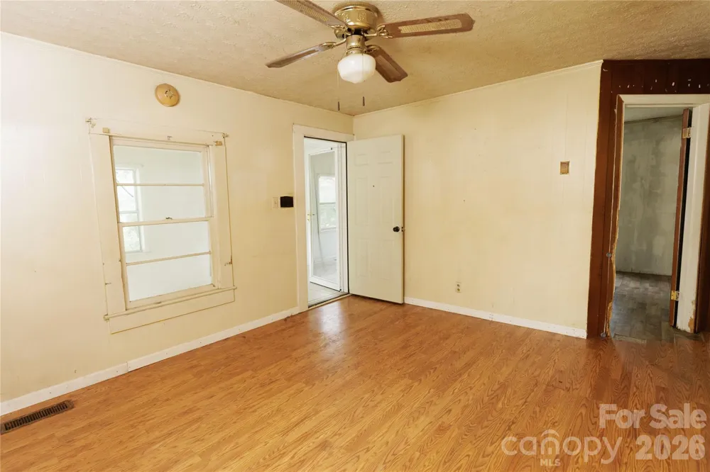 329 Finley Avenue NW Lenoir, NC 28645