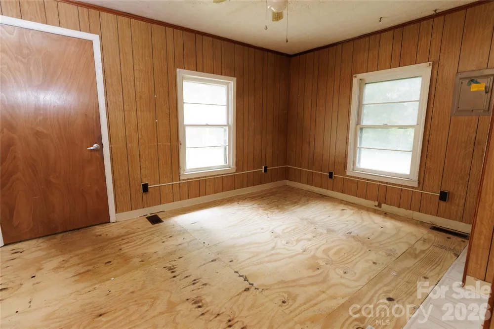 329 Finley Avenue NW Lenoir, NC 28645