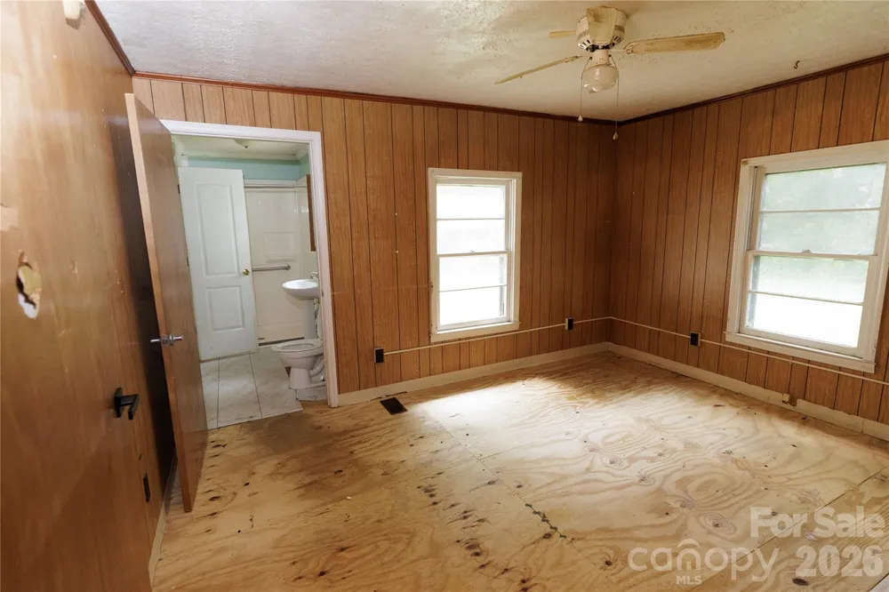 329 Finley Avenue NW Lenoir, NC 28645