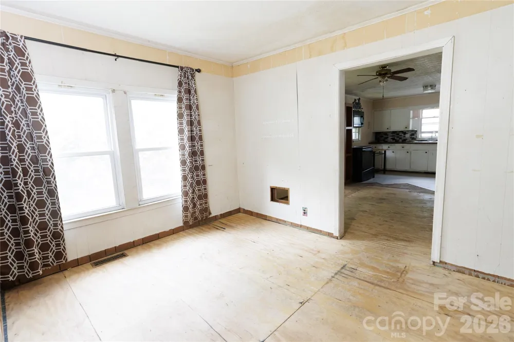 329 Finley Avenue NW Lenoir, NC 28645